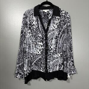 Simply Noelle Women's Crinkle White Leopard Print Button Up Blouse - Size S/M